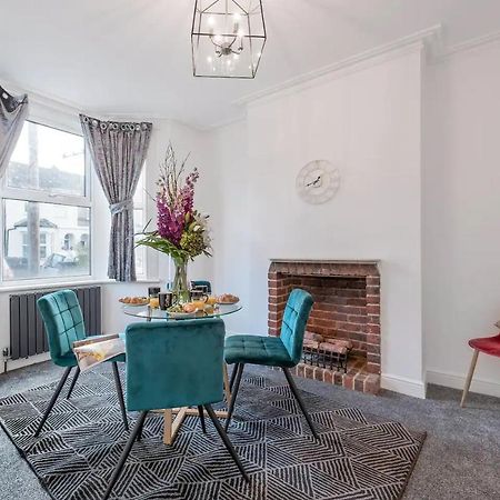 Pembroke House Apartment Norwood Ngoại thất bức ảnh