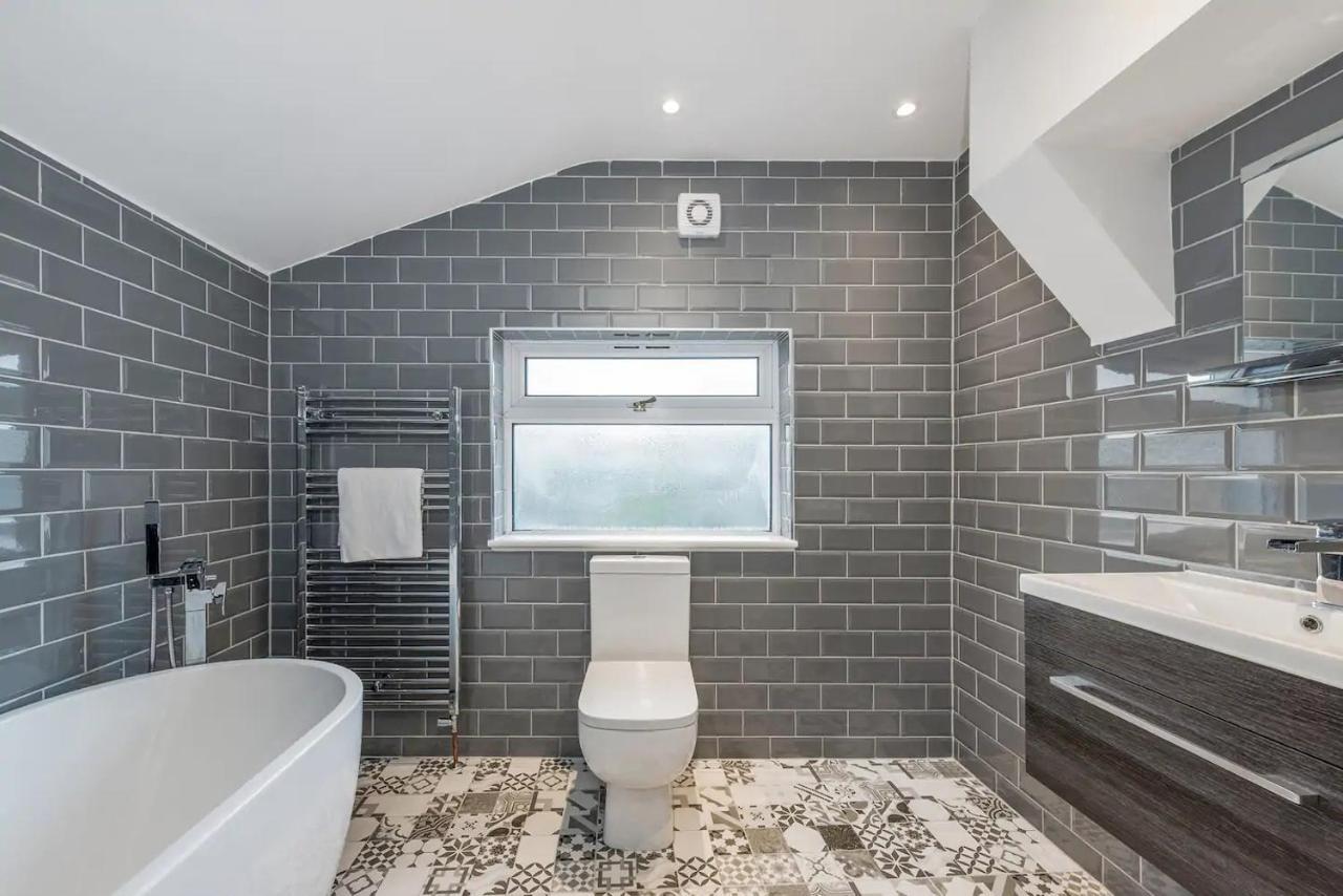 Pembroke House Apartment Norwood Ngoại thất bức ảnh