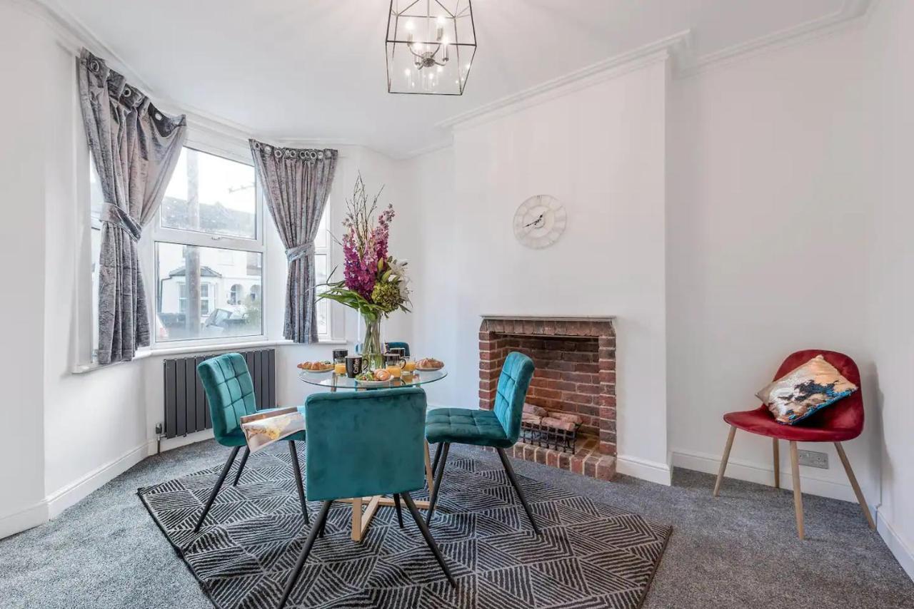 Pembroke House Apartment Norwood Ngoại thất bức ảnh